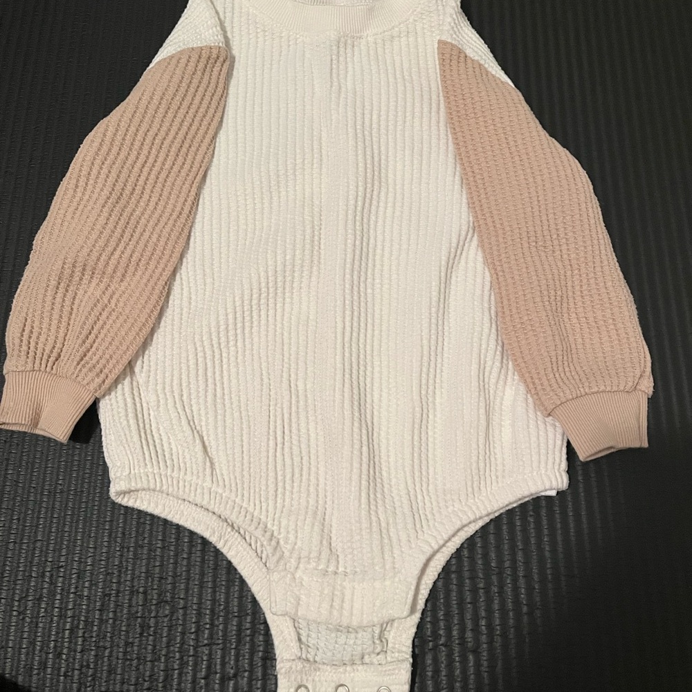 Old Navy Textured Cream and Tan Bodysuit